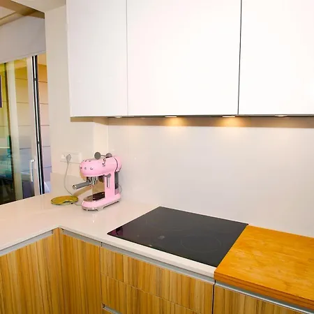 Apartment Lovely With Pool, Ac And A Great Terrace *