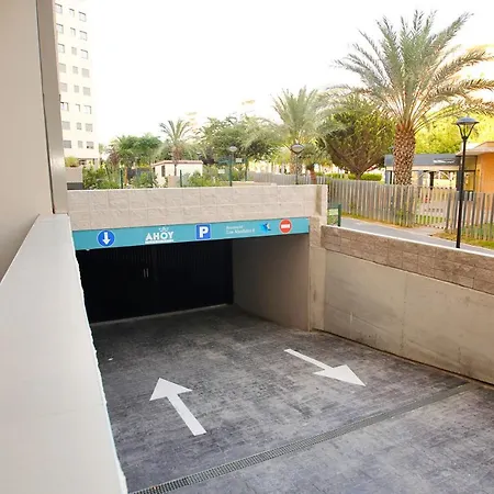 Lovely With Pool, Ac And A Great Terrace Apartment